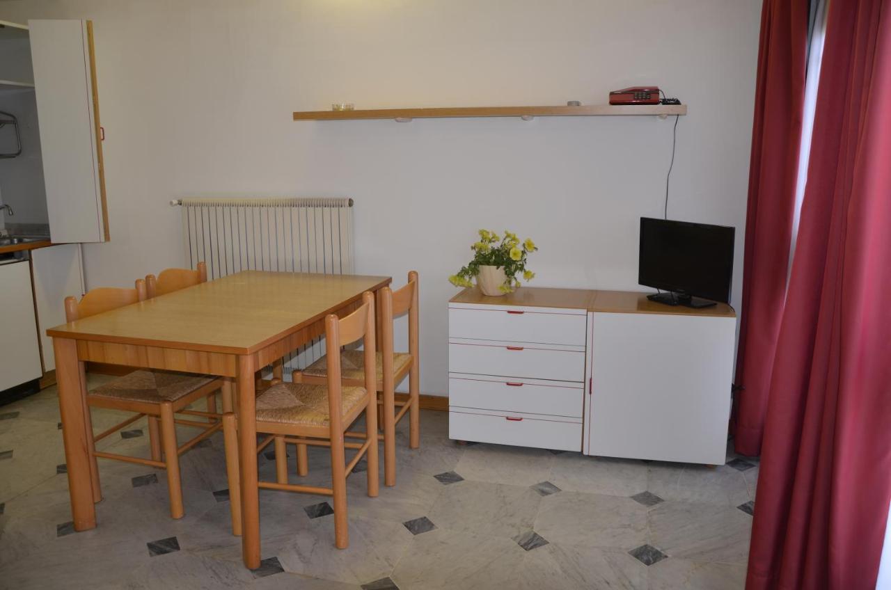Residence Pian Dei Boschi Pietra Ligure Buitenkant foto
