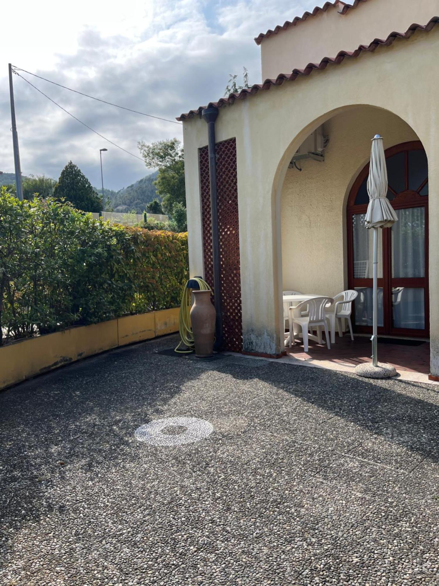 Residence Pian Dei Boschi Pietra Ligure Buitenkant foto