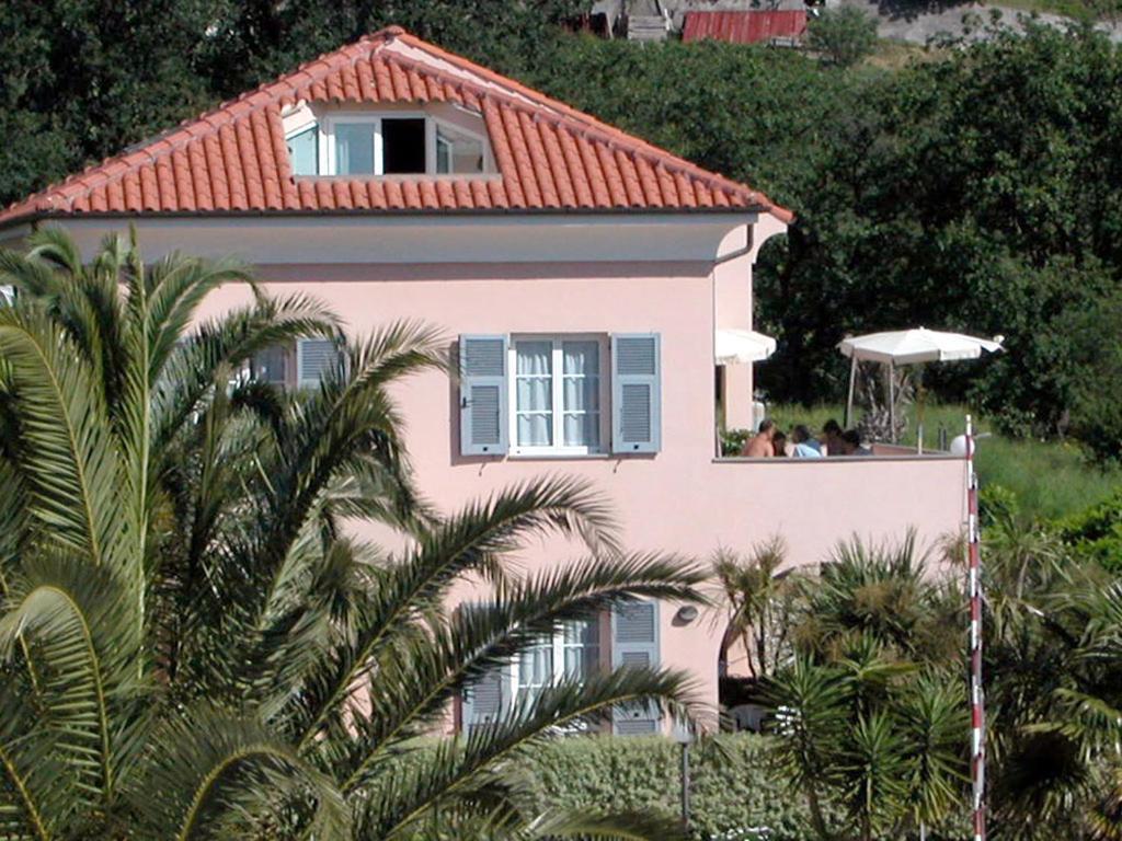 Residence Pian Dei Boschi Pietra Ligure Buitenkant foto