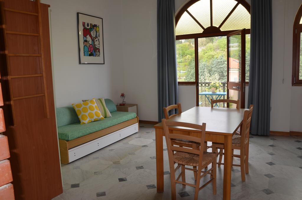 Residence Pian Dei Boschi Pietra Ligure Buitenkant foto