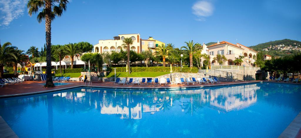 Residence Pian Dei Boschi Pietra Ligure Buitenkant foto